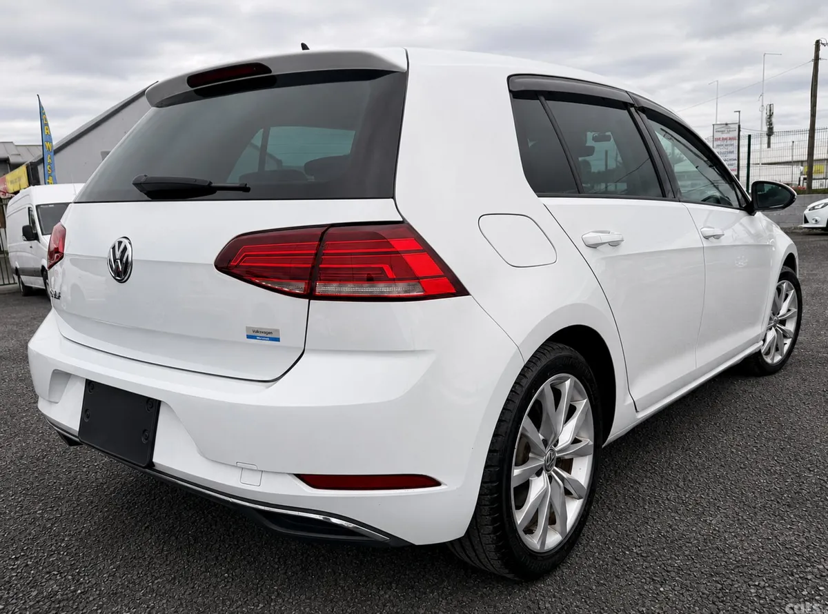 Volkswagen Golf Hatchback, Petrol, 2019, White