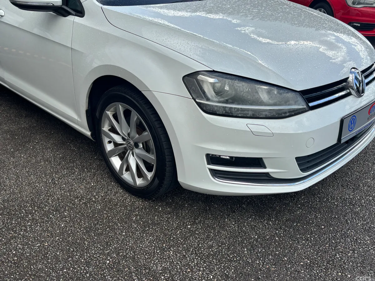 Volkswagen Golf Hatchback, Petrol, 2015, White