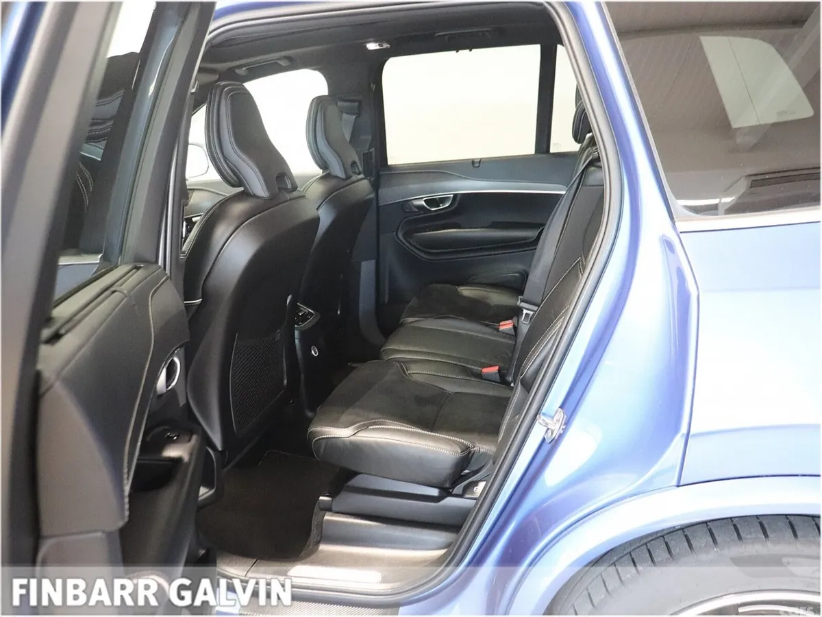 Volvo XC90 SUV, Petrol Plug-in Hybrid, 2019, Blue