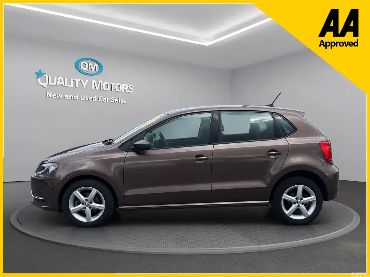 Volkswagen Polo Hatchback, Petrol, 2015, Brown