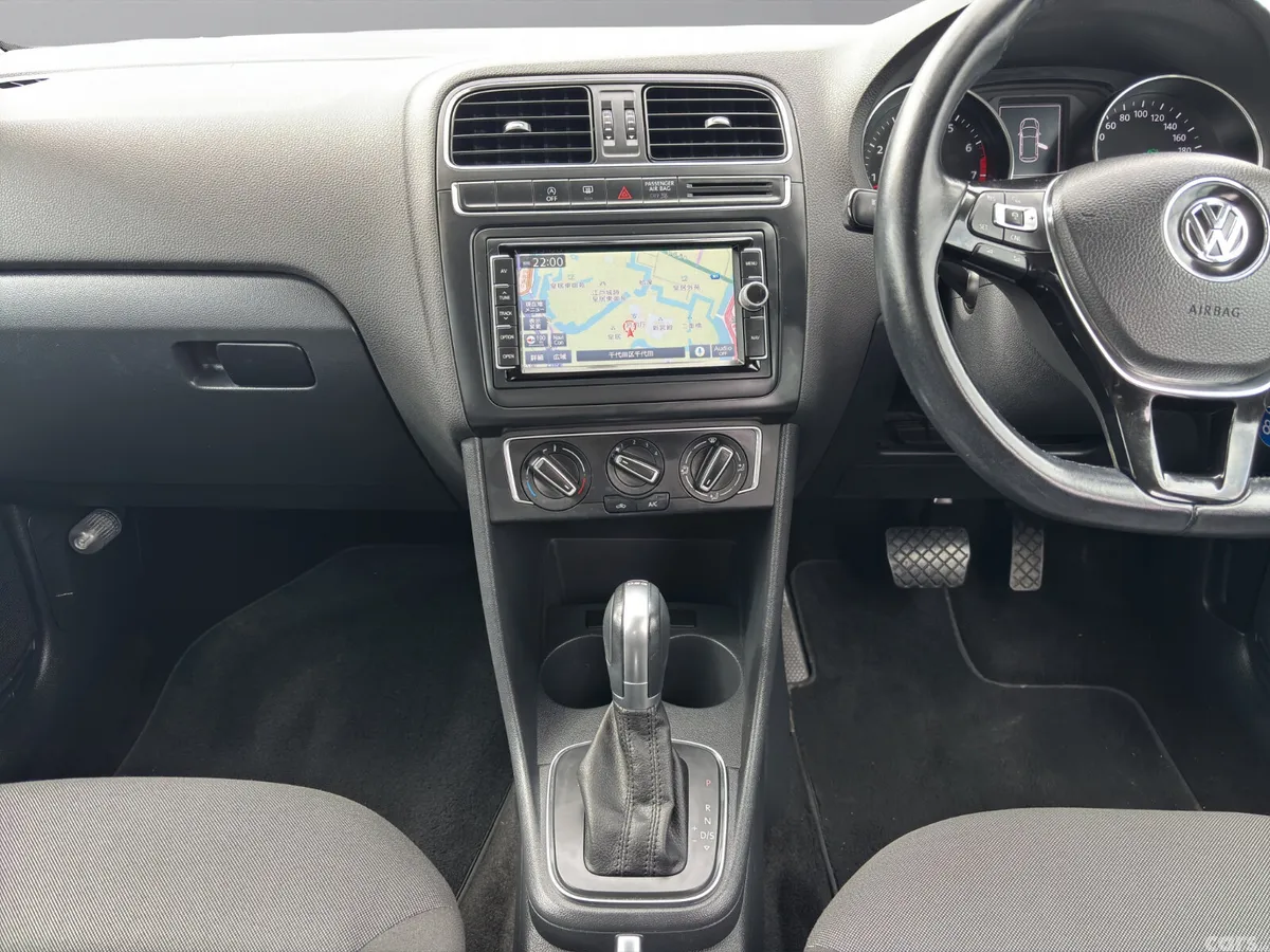 Volkswagen Polo Hatchback, Petrol, 2015, Brown