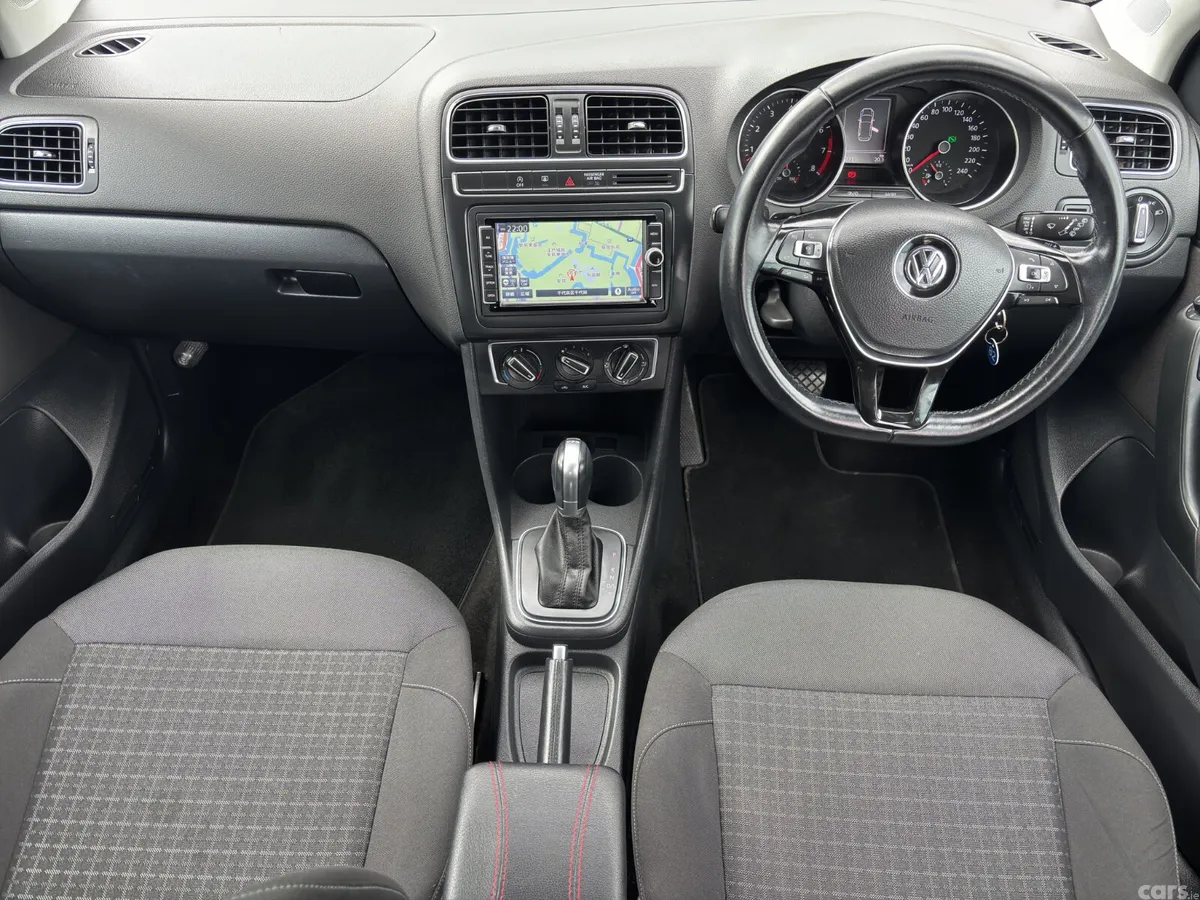 Volkswagen Polo Hatchback, Petrol, 2015, Brown
