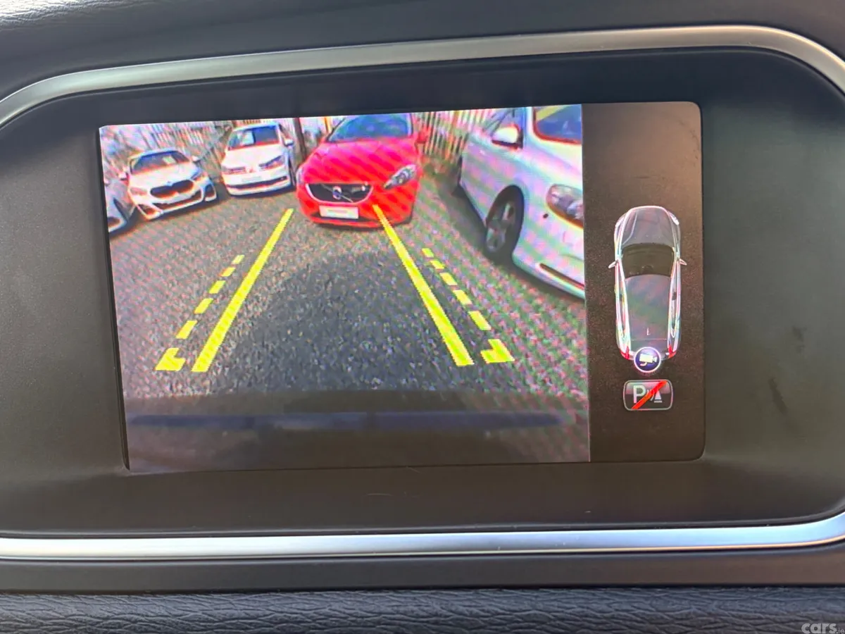 Volvo V40 Hatchback, Diesel, 2019, Black
