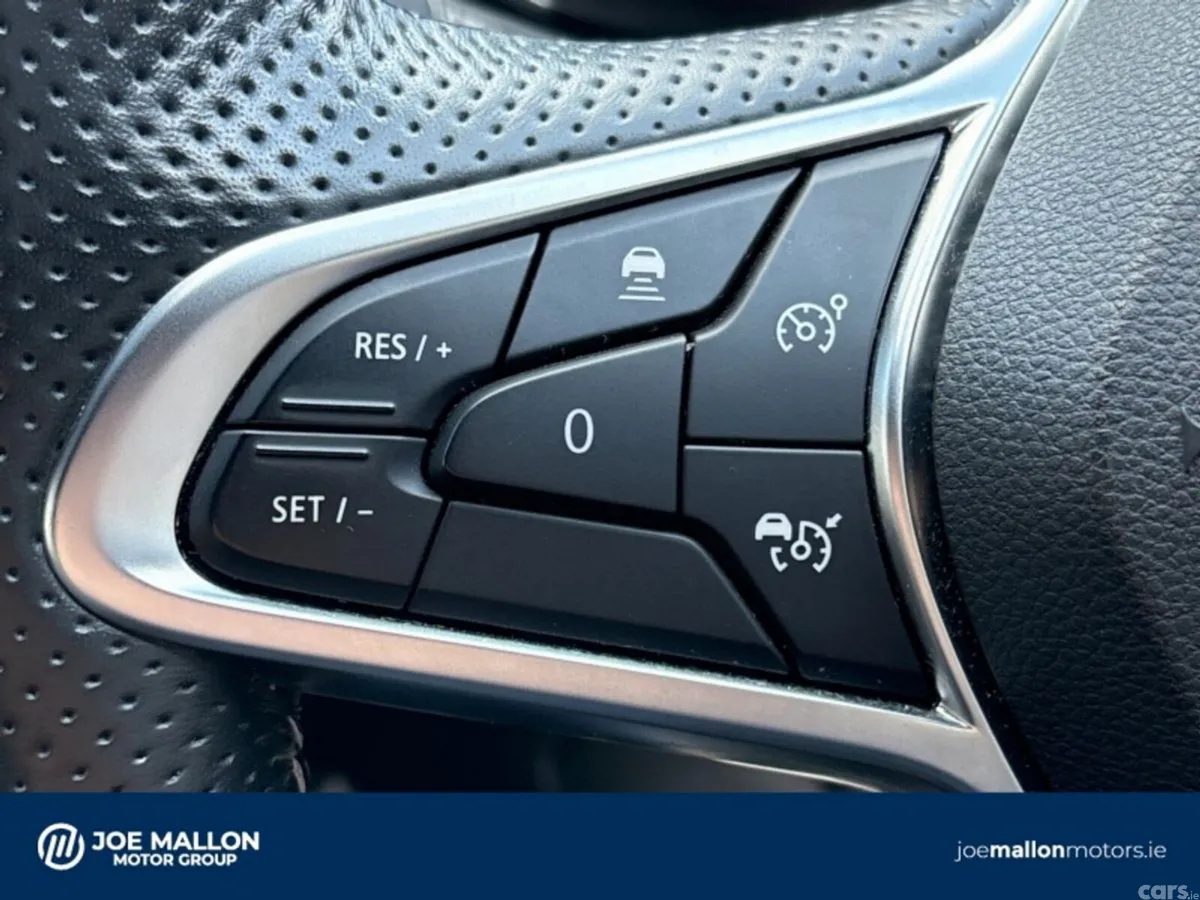 Renault Arkana Hatchback, Petrol, 2023, Orange