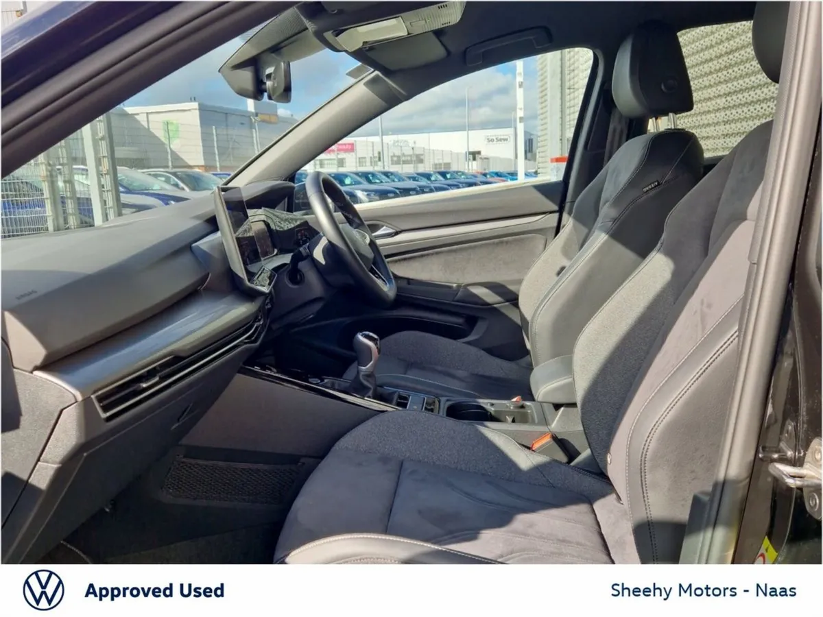 Volkswagen Golf Hatchback, Diesel, 2024, Black