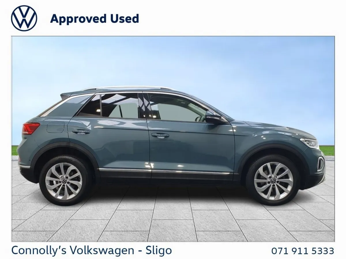 Volkswagen T-Roc SUV, Petrol, 2023, Blue