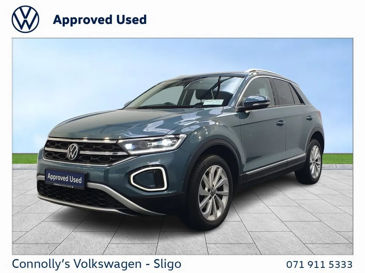 Volkswagen T-Roc SUV, Petrol, 2023, Blue