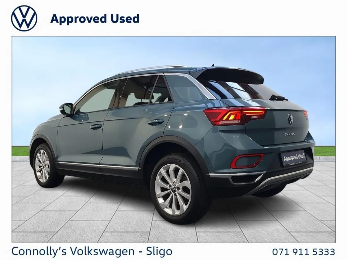 Volkswagen T-Roc SUV, Petrol, 2023, Blue