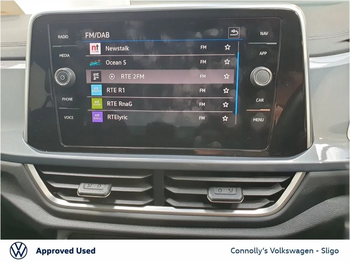 Volkswagen T-Roc SUV, Petrol, 2023, Blue
