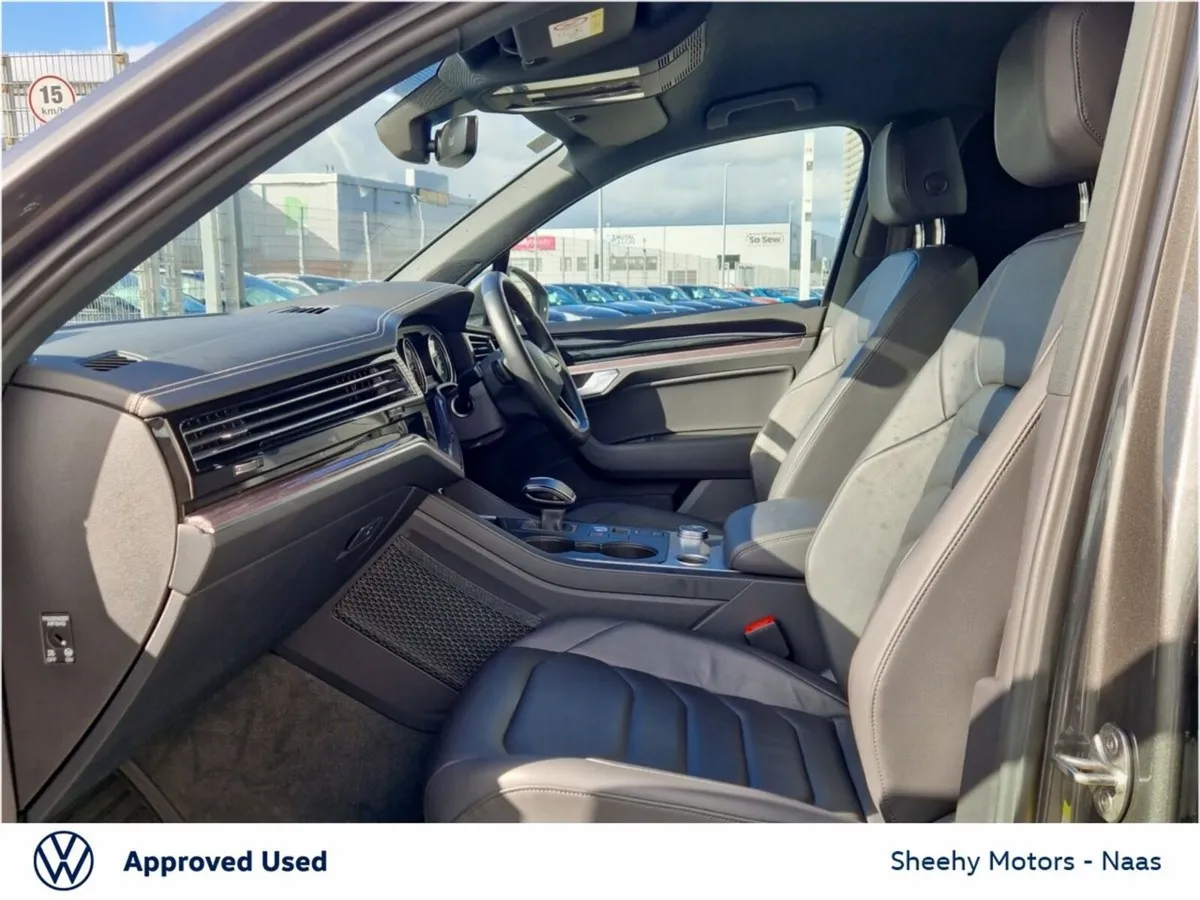 Volkswagen Touareg SUV, Diesel, 2023, Grey