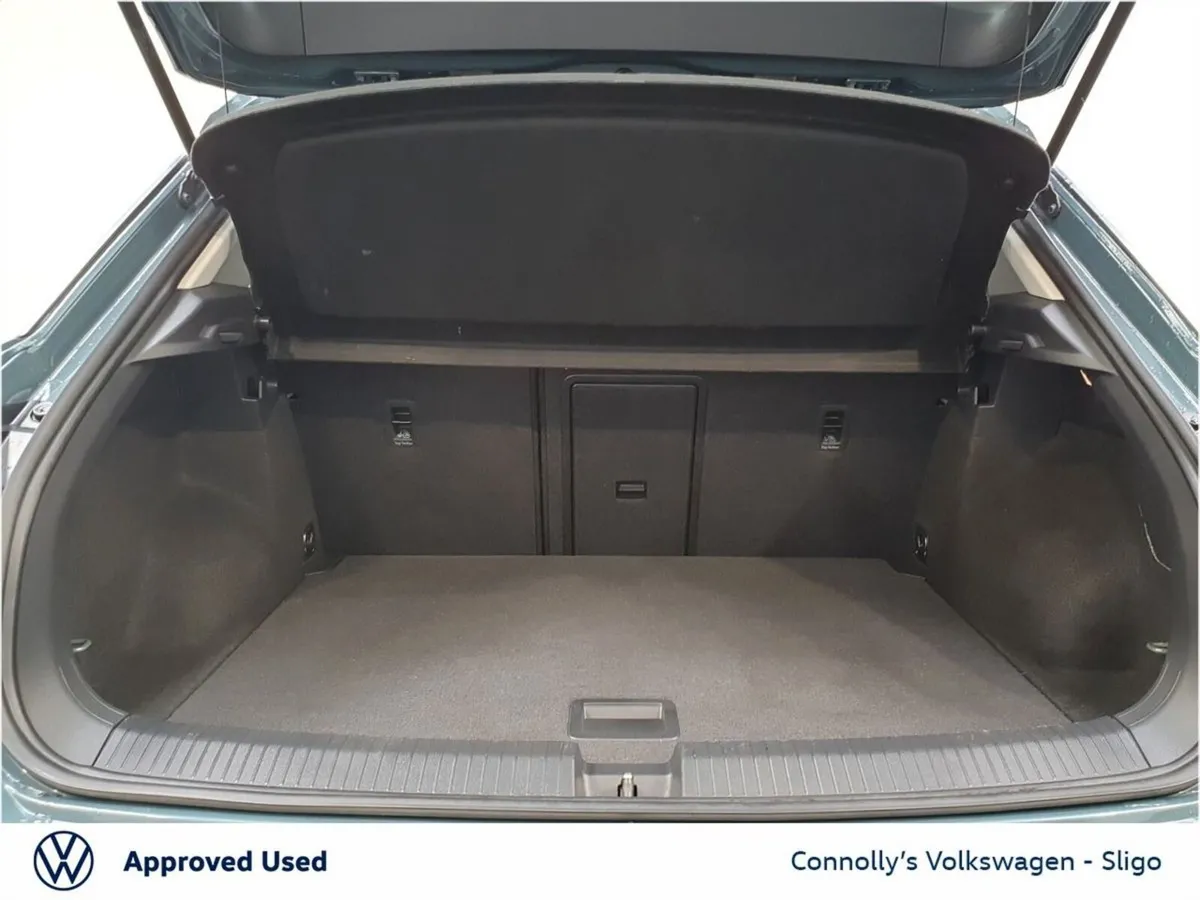 Volkswagen T-Roc SUV, Diesel, 2023, Blue