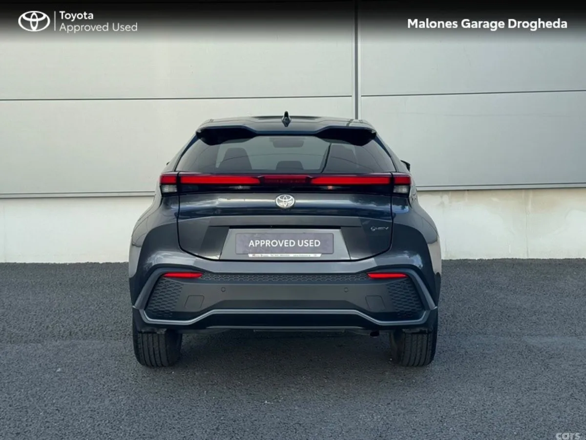 Toyota C-HR SUV, Petrol Hybrid, 2024, Grey
