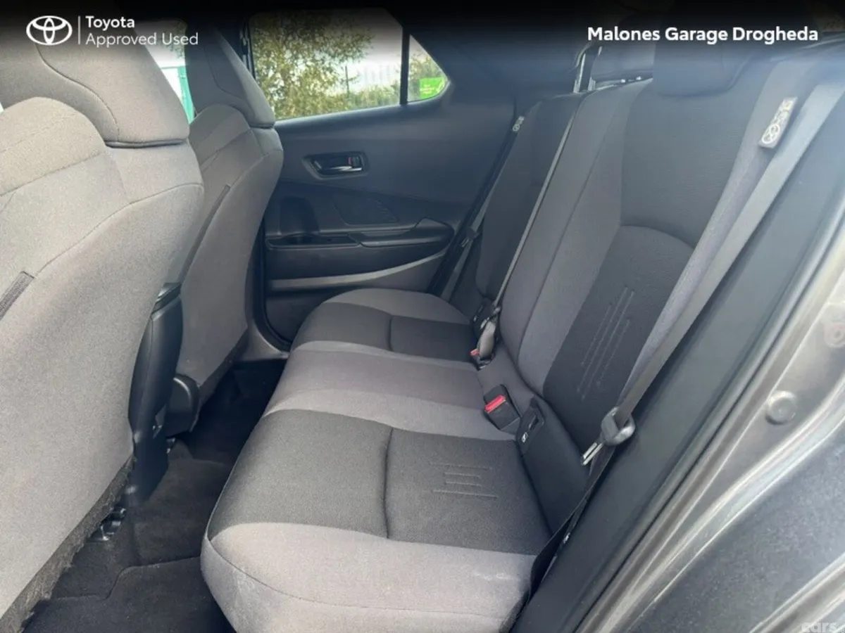 Toyota C-HR SUV, Petrol Hybrid, 2024, Grey