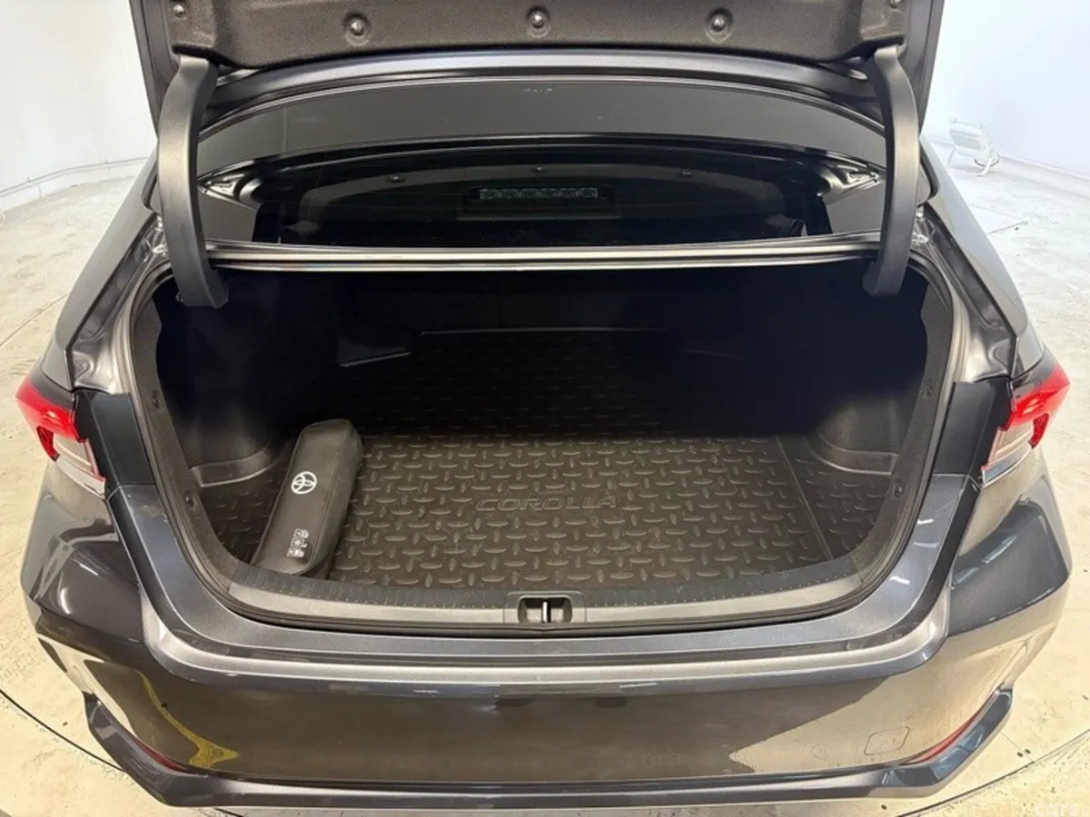 Toyota Corolla Saloon, Petrol Hybrid, 2025, Grey