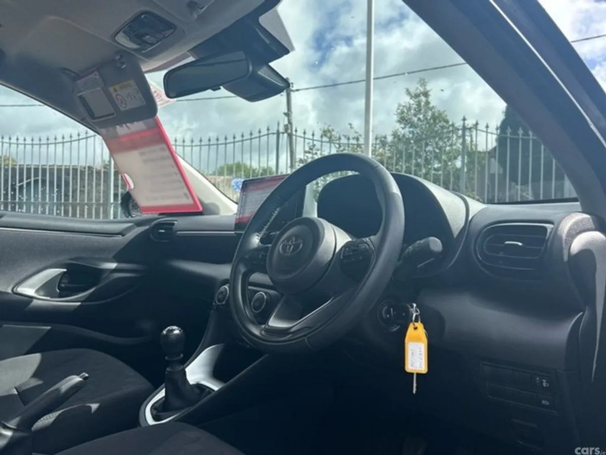 Toyota Yaris Hatchback, Petrol, 2024, Grey