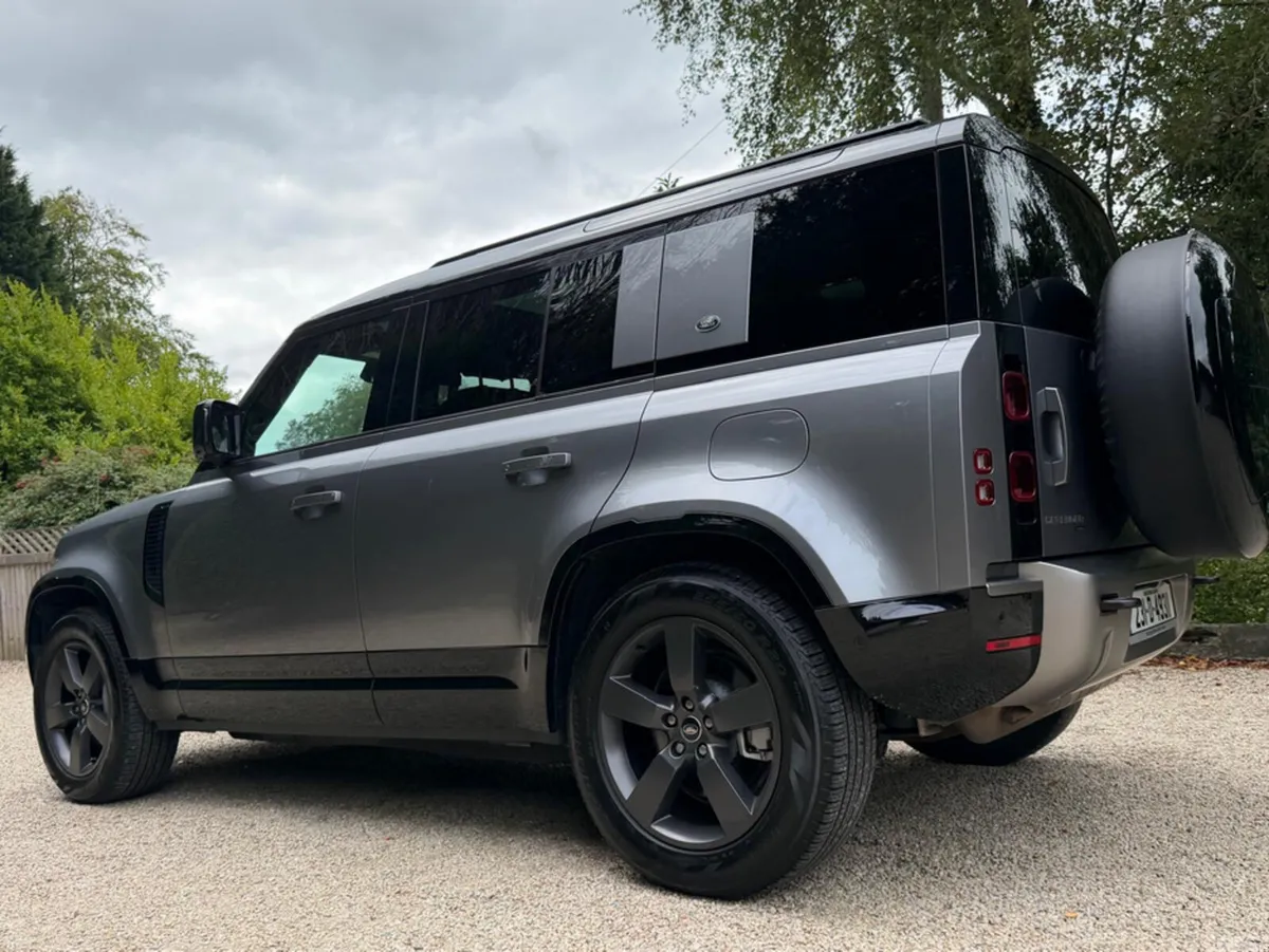 Land Rover Defender SUV, Petrol Plug-in Hybrid, 2023, Grey