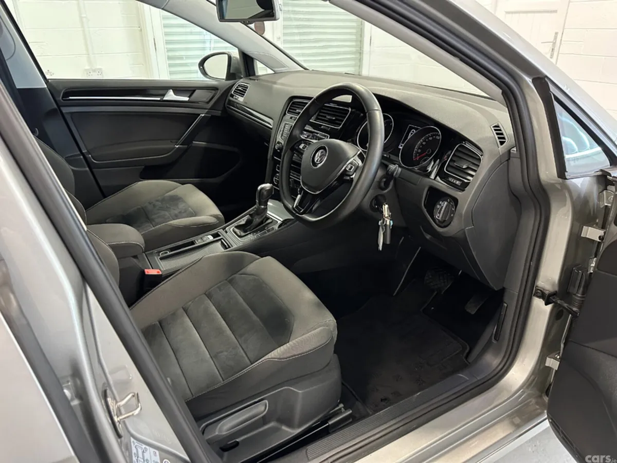 Volkswagen Golf Hatchback, Petrol, 2013, Silver