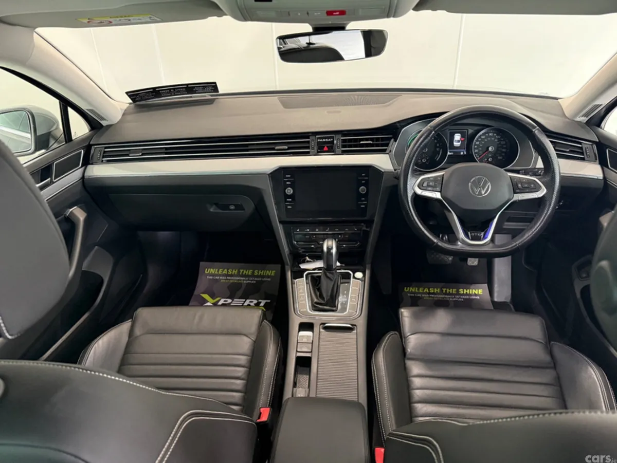 Volkswagen Passat Saloon, Petrol Hybrid, 2022, Grey