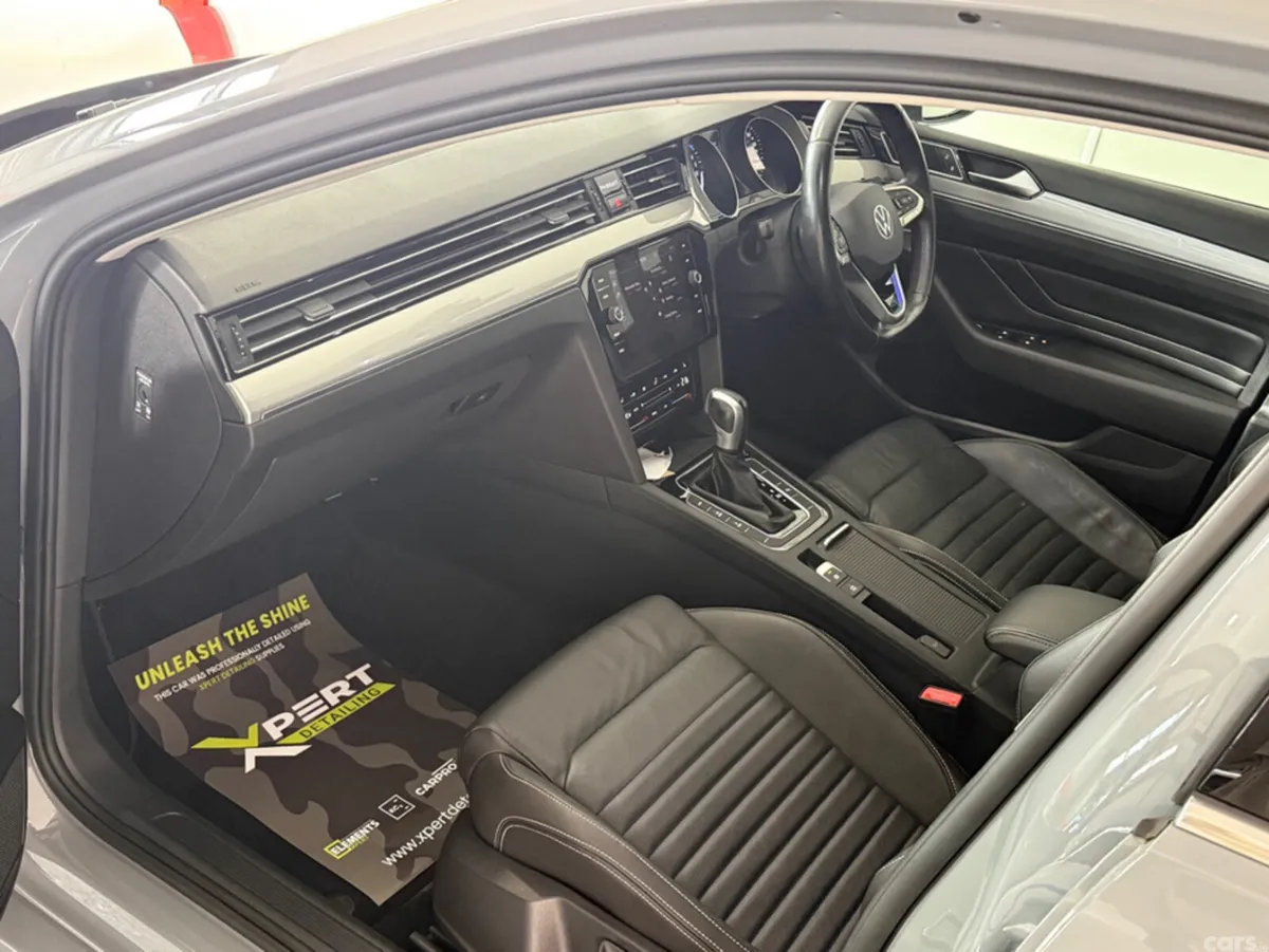 Volkswagen Passat Saloon, Petrol Hybrid, 2022, Grey