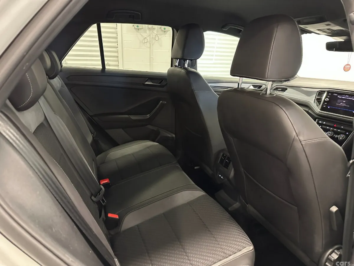 Volkswagen T-Roc Hatchback, Diesel, 2021, White