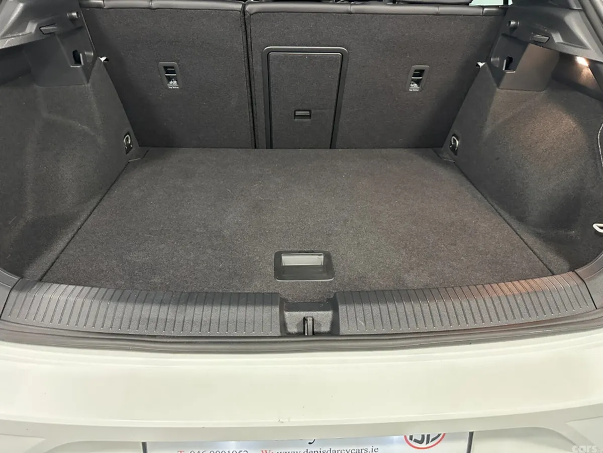 Volkswagen T-Roc Hatchback, Diesel, 2021, White