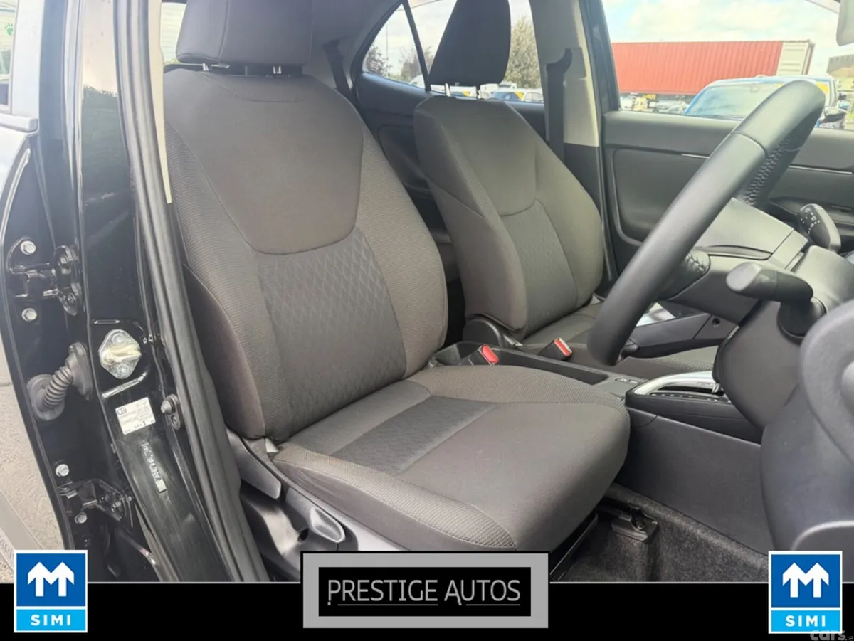 Toyota Yaris Cross SUV, Petrol Hybrid, 2020, Black