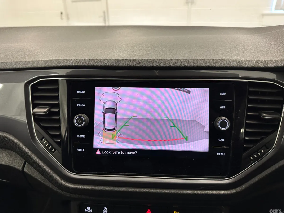 Volkswagen T-Roc Hatchback, Diesel, 2021, White