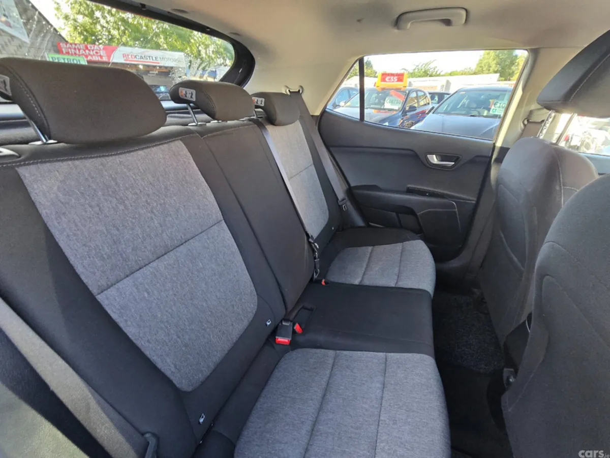 Kia Stonic SUV, Petrol, 2020, Grey