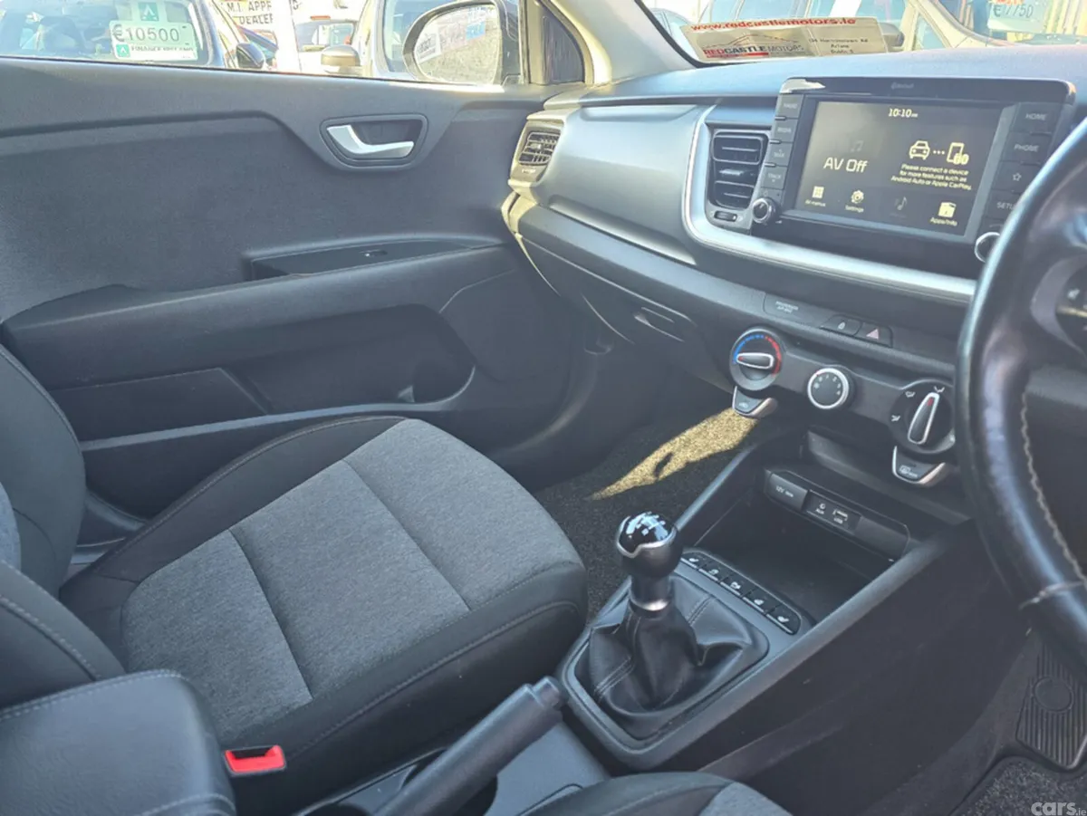 Kia Stonic SUV, Petrol, 2020, Grey