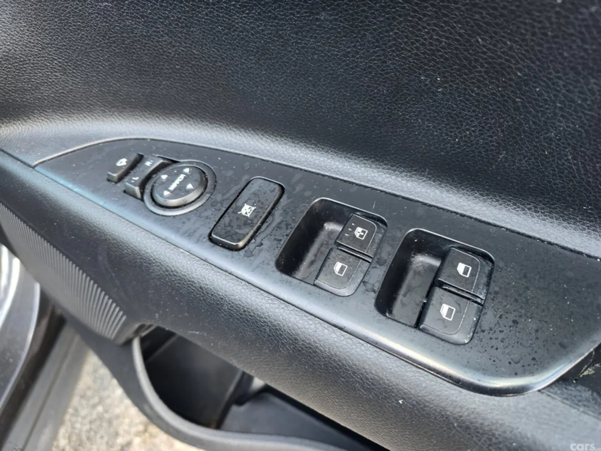 Kia Stonic SUV, Petrol, 2020, Grey