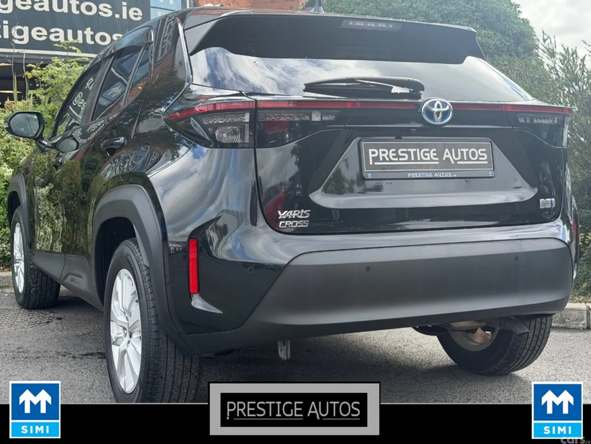 Toyota Yaris Cross SUV, Petrol Hybrid, 2020, Black