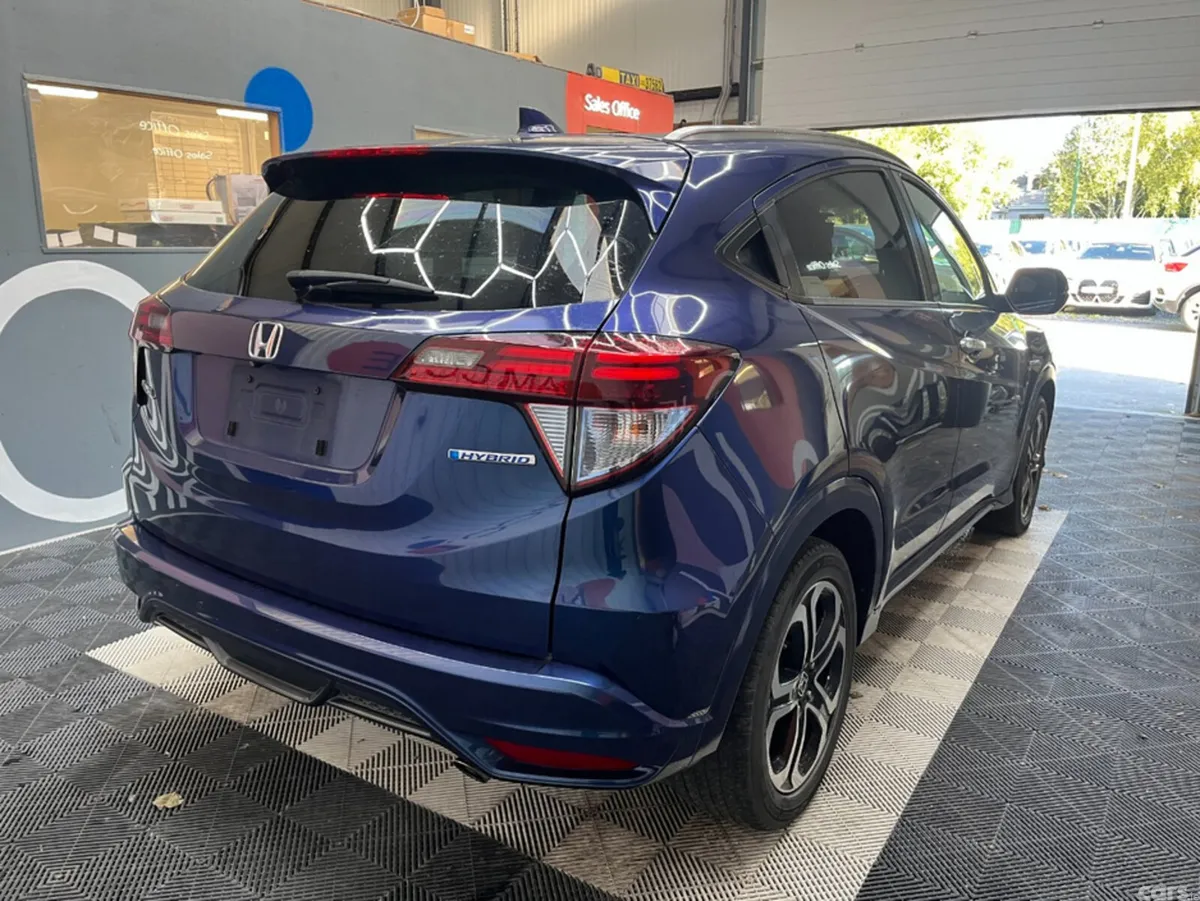 Honda Vezel SUV, Petrol Hybrid, 2017, Blue