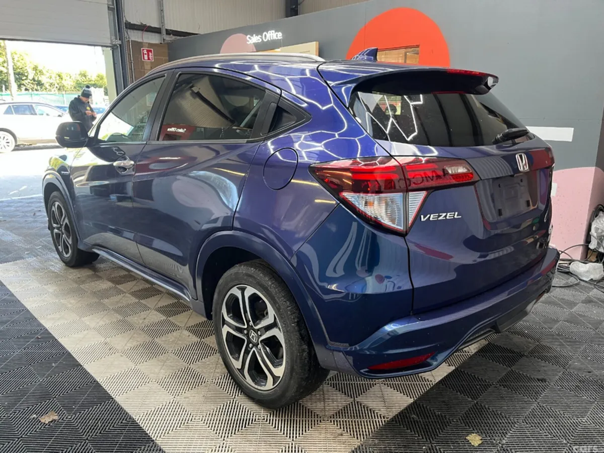 Honda Vezel SUV, Petrol Hybrid, 2017, Blue
