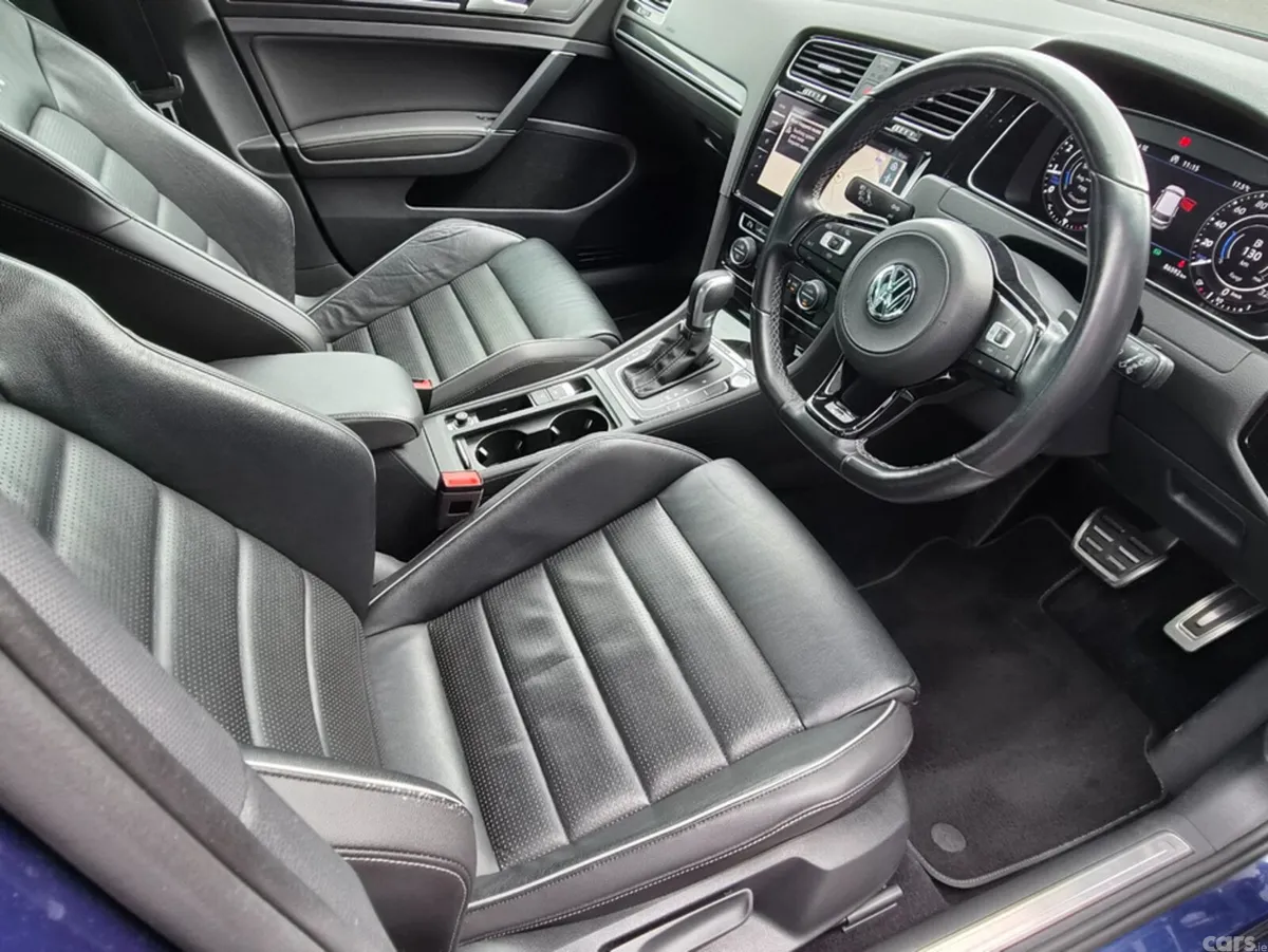 Volkswagen Golf Hatchback, Petrol, 2020, Blue