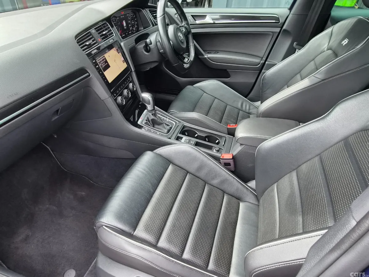 Volkswagen Golf Hatchback, Petrol, 2020, Blue