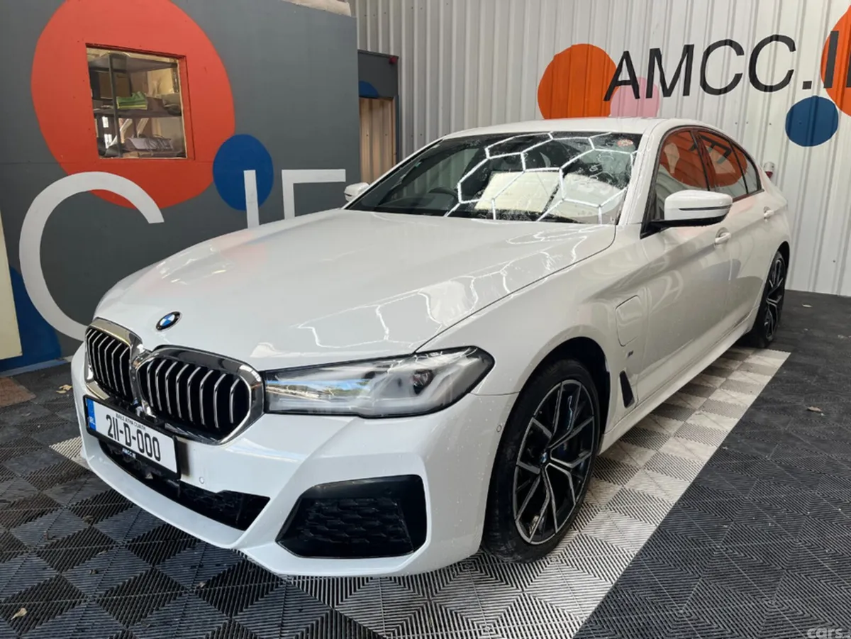 BMW 5-Series Saloon, Unknown, 2021, White
