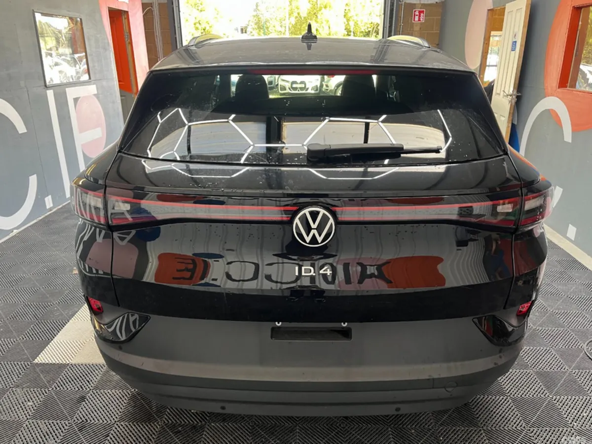 Volkswagen ID.4 SUV, Electric, 2023, Black