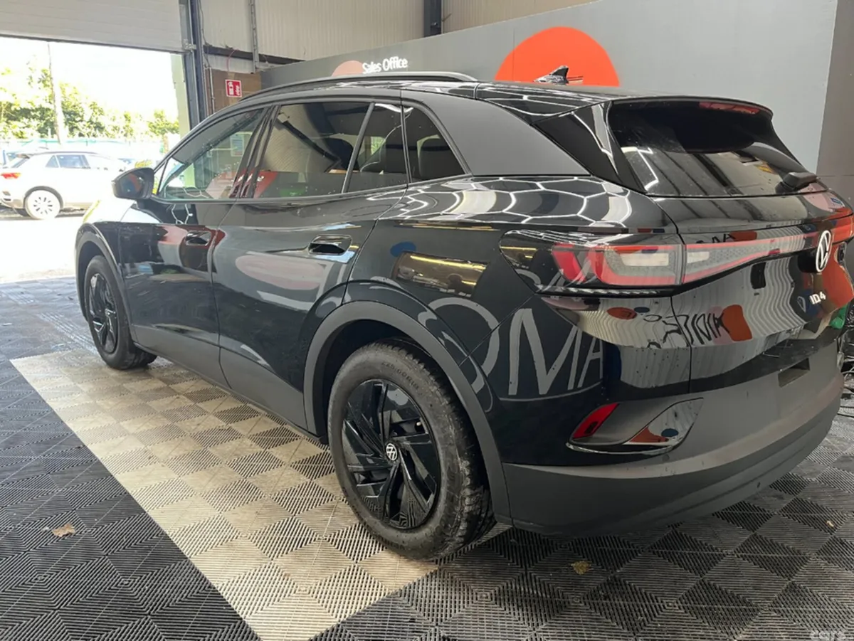Volkswagen ID.4 SUV, Electric, 2023, Black