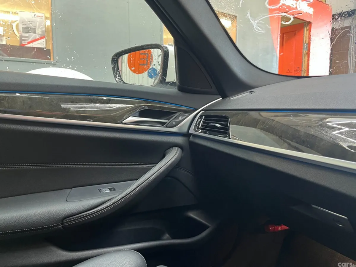 BMW 5-Series Saloon, Unknown, 2021, White