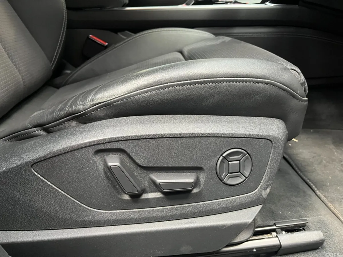 Audi e-tron SUV, Electric, 2023, White