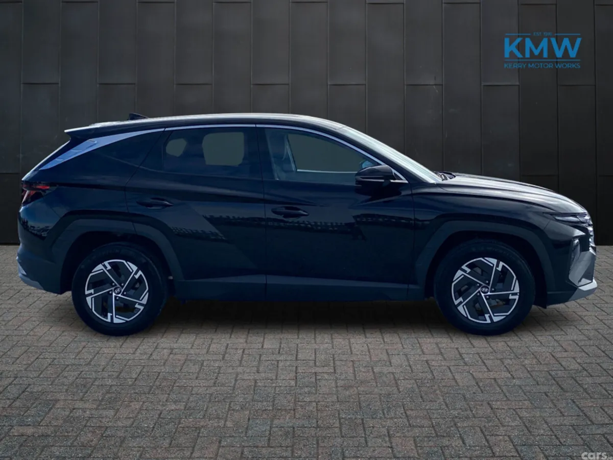 Hyundai Tucson MPV, Diesel, 2024, Black
