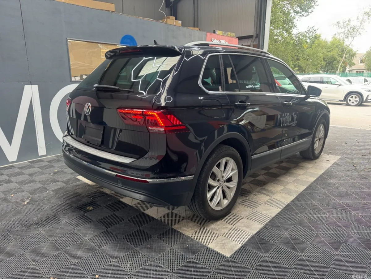 Volkswagen Tiguan SUV, Petrol, 2018, Black