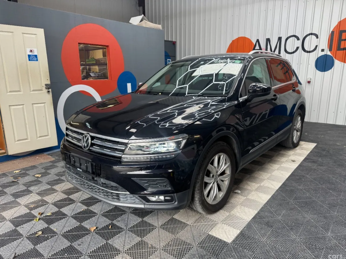 Volkswagen Tiguan SUV, Petrol, 2018, Black