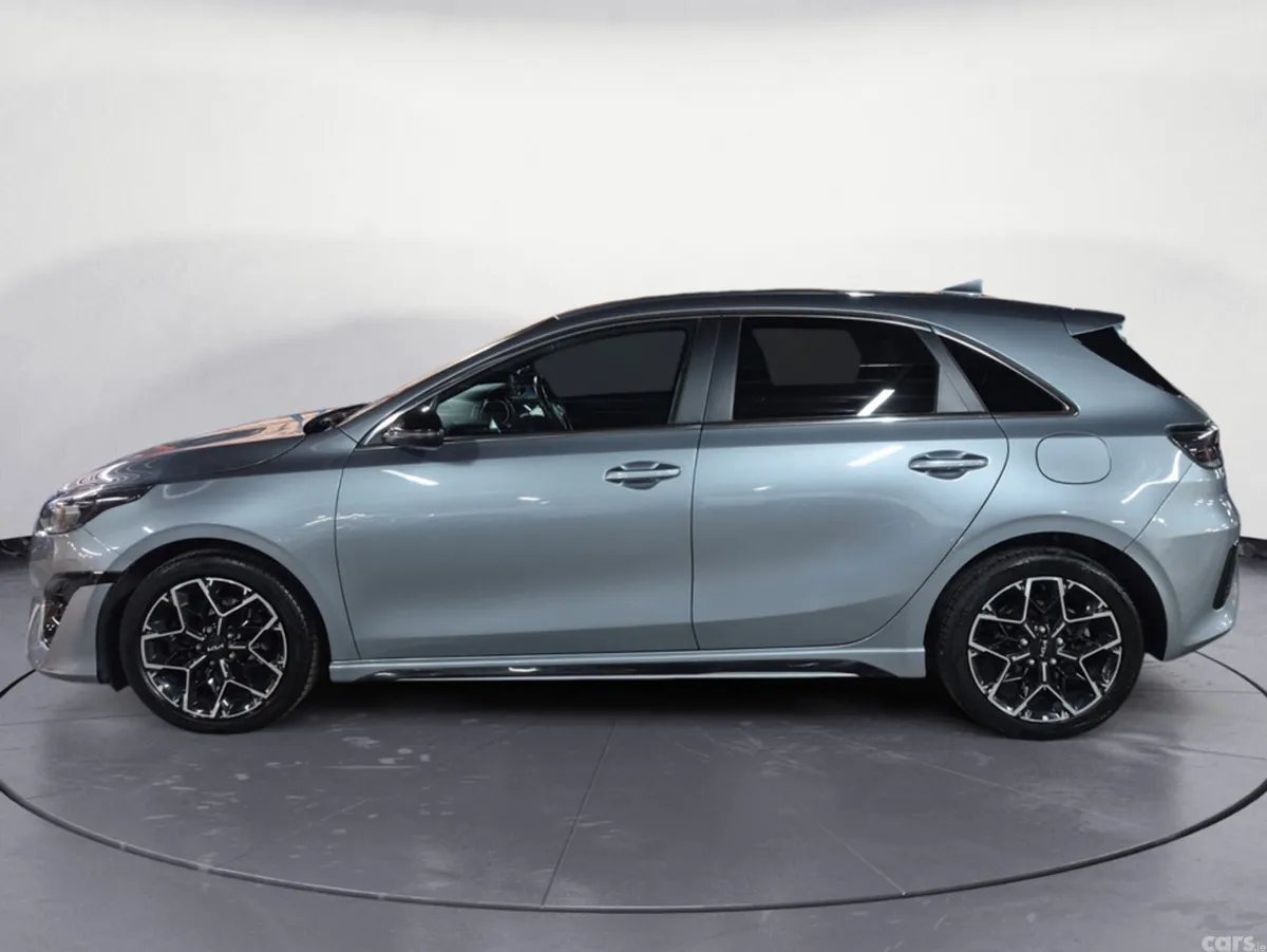 Kia Ceed Hatchback, Diesel, 2023, Grey