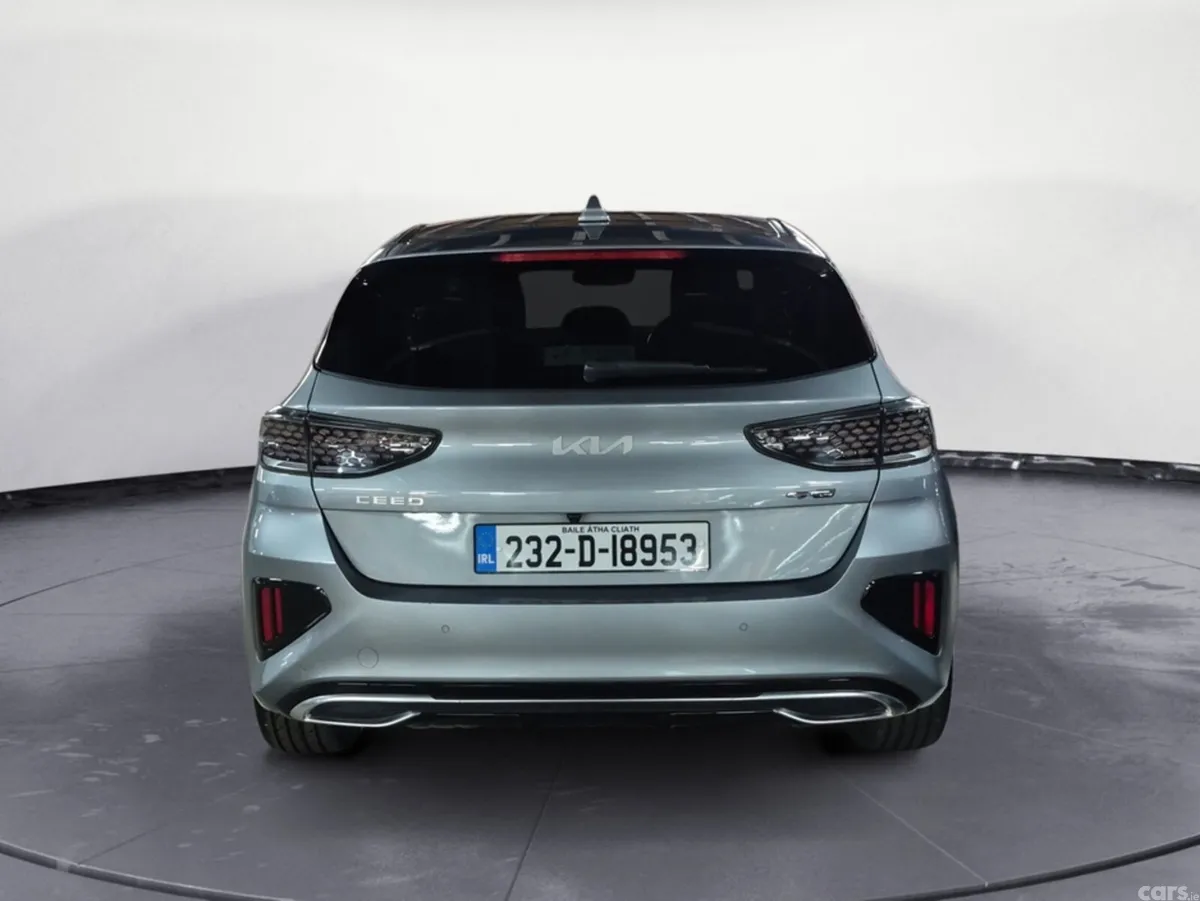 Kia Ceed Hatchback, Diesel, 2023, Grey