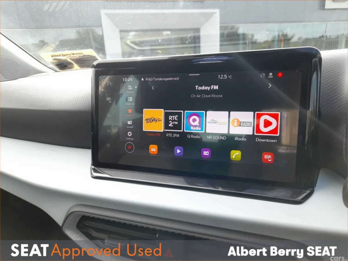 SEAT Arona Hatchback, Petrol, 2023, Black