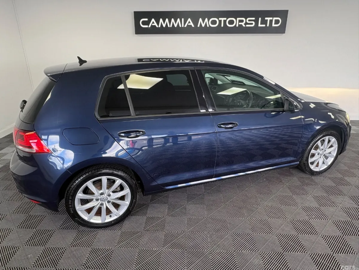 Volkswagen Golf Hatchback, Petrol, 2015, Blue