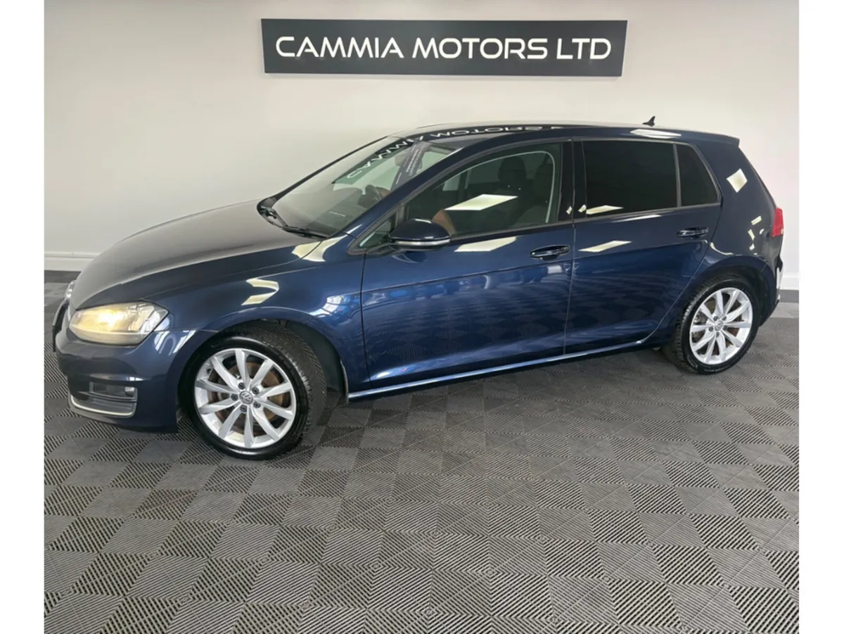 Volkswagen Golf Hatchback, Petrol, 2015, Blue