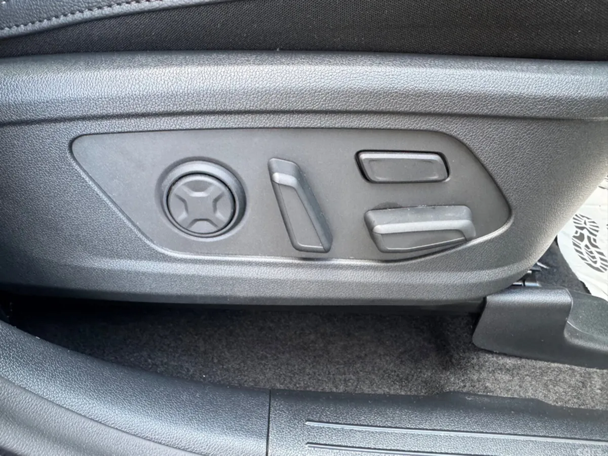 Kia Sorento MPV, Petrol Plug-in Hybrid, 2026, Grey