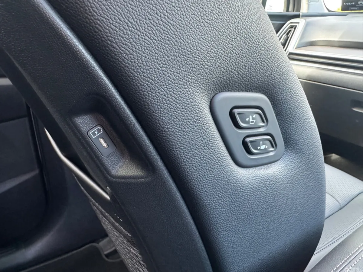 Kia Sorento MPV, Petrol Plug-in Hybrid, 2026, Grey